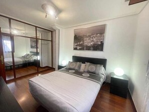 2 Schlafzimmer, Bügeleisen/Bügelbrett, Reisekinderbett, kostenloses WLAN