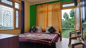 Standard Room | Free WiFi, bed sheets - Ishwar Guest House (Dharamshala)