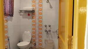 Quarto luxo | Banheiro | Chuveiro, toalhas de banho
