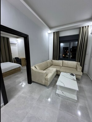 Superior Suite, 2 Bedrooms, City View