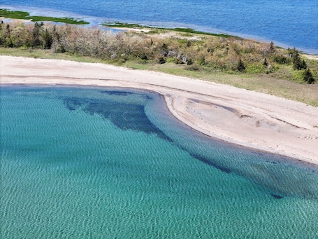 Beach. Waterfront Tiny House near Pomquet Beach- Winterized