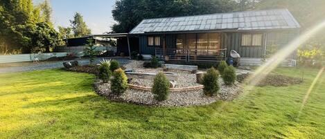 المنشأة من الخارج