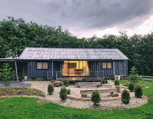 Skugga Farm Cabin is lifestyle for agriculture with chocolate, tea, coffee 
