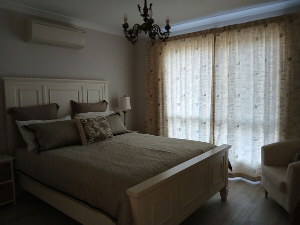 1 chambre, fer et planche à repasser, Wi-Fi gratuit, draps fournis