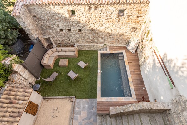 Terrace/patio - Maison de Caractère au Coeur du Village de Berrias. Charme Délicieusement Rétro (Berrias et Casteljau)
