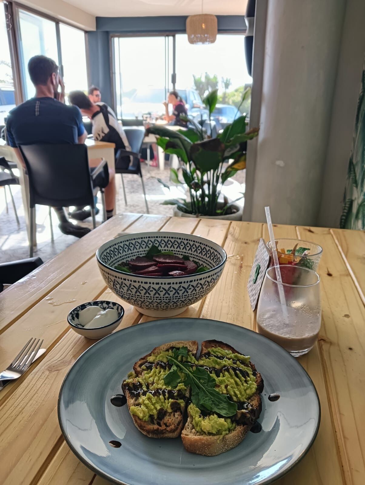餐飲