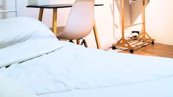 Kamar Double Kota, Bebas Asap Rokok, ensuite | 2 kamar tidur, setrika/meja setrika, dan Wi-Fi gratis