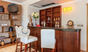 Bar (in der Unterkunft)