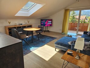 Smart-TV og stereoanlegg