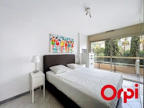 1 bedroom, free WiFi - Beautiful 1-bedroom with AC, parking, and Wifi (Menton)