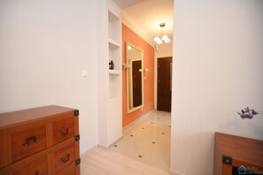 1 camera, tende oscuranti, ferro/asse da stiro, Wi-Fi gratuito