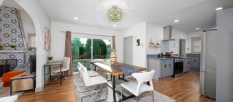 NEW! SPANISH BOHO COLONIAL RETREAT - WOOD STREET - DOWNTOWN RIVERSIDE 