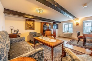 Fernseher, Stereoanlage