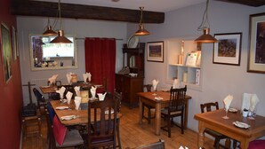 Restaurant - The Fountain Tuxford (Newark)