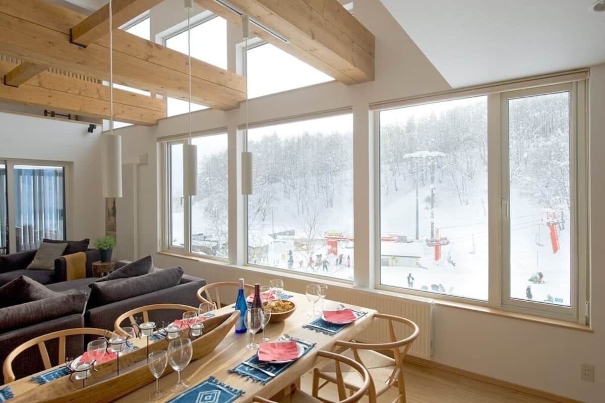 Family Chalet | In-room dining