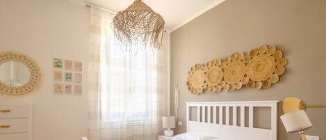 3 sovrum, skrivbord, strykjärn/strykbräda och gratis wi-fi