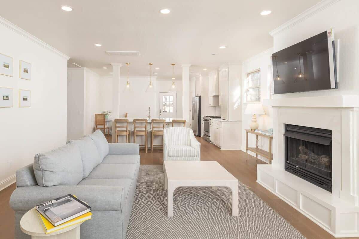 TV, fireplace, offices