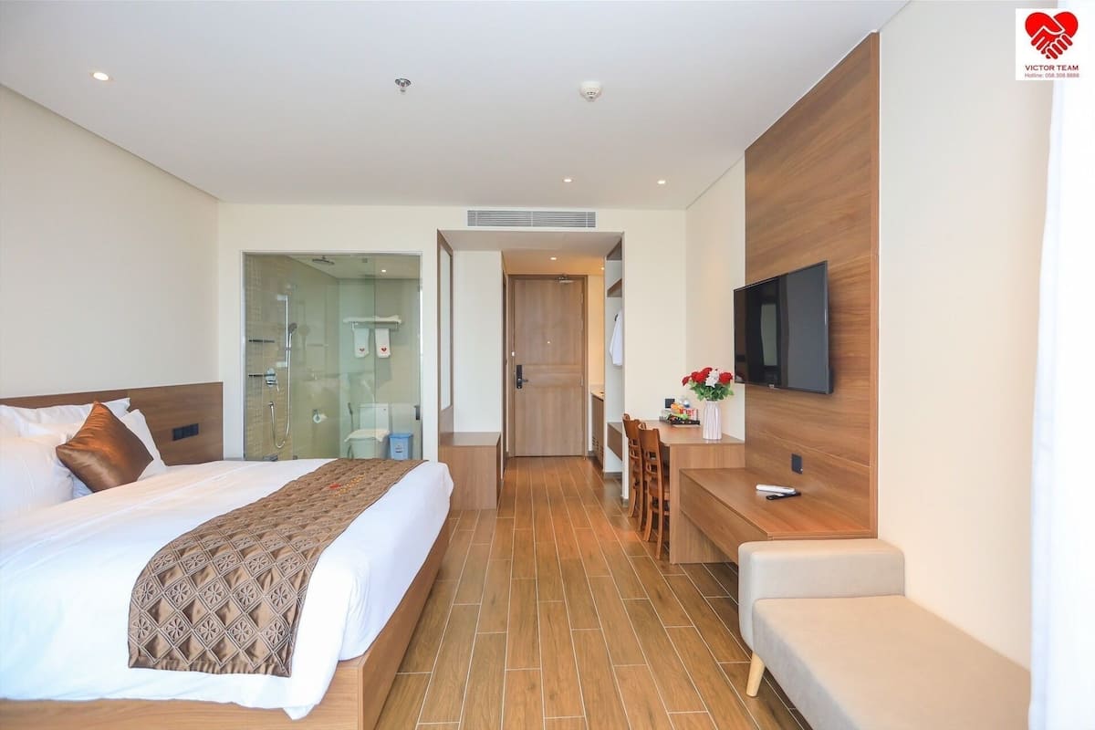 Minibar, in-room safe, laptop workspace, free WiFi