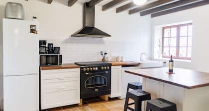 Maison au Cœur des Vignes à 1km du Centre de Saint-émilion Pour Pro et Familles