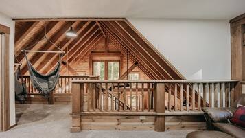 Cabin, 3 Bedrooms | Interior