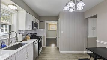 Vila, 3 kamar tidur | Dapur pribadi | Lemari es, oven, mesin pembuat kopi/teh, dan pemanggang roti