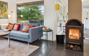 Smart TV, fireplace - 3 bedroom amazing home in Rømø (Rømø)