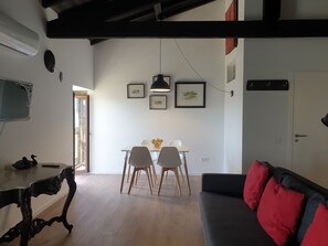 Living area - Quinta Sobre a Fonte Charming ApartmentE (Fontelas)