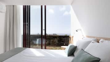 2 bedrooms, in-room safe, iron/ironing board, travel cot