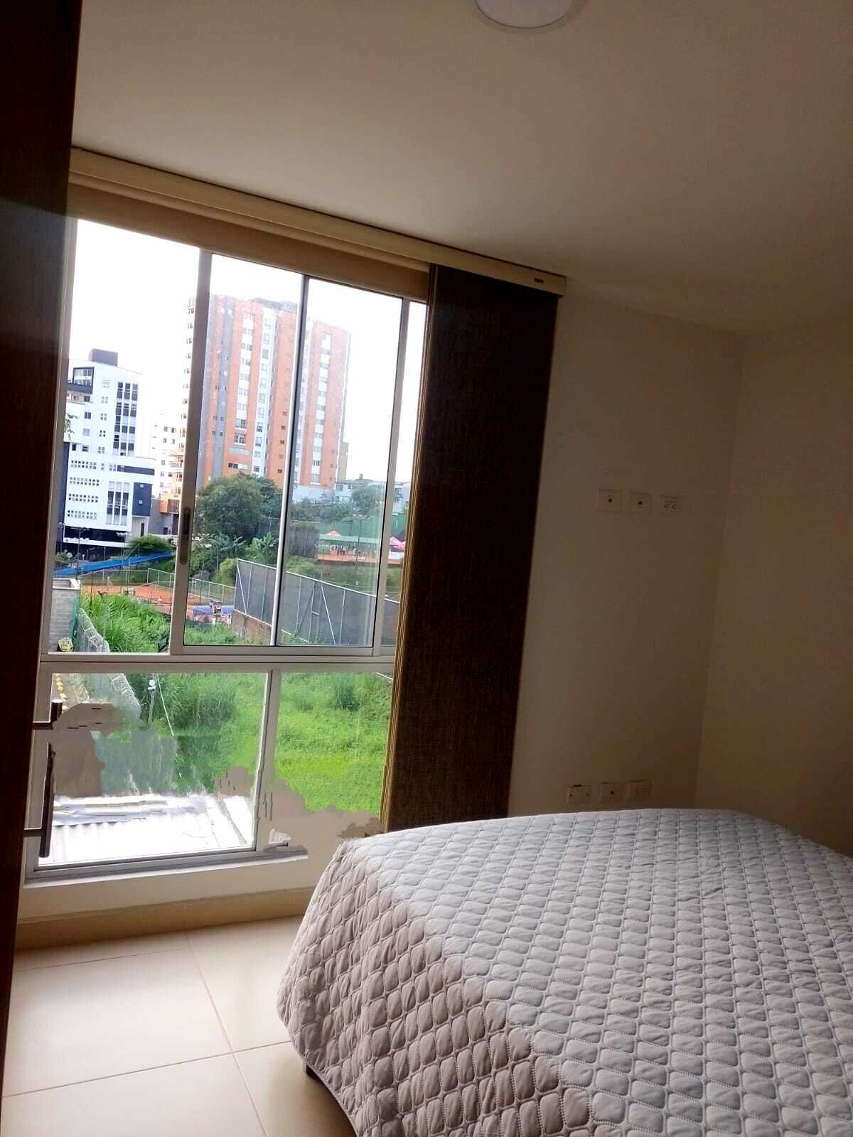 2 多间卧室、熨斗/熨衣板、WiFi、床单