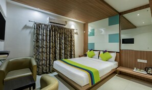 Kamar Double Deluks | Brankas, kedap suara, setrika/meja setrika, dan Wi-Fi gratis