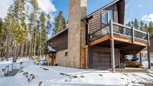 Exterior - Mtn views & hot tub stargazing minutes from Breck! (Breckenridge)