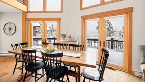 Dining - Mtn views & hot tub stargazing minutes from Breck! (Breckenridge)