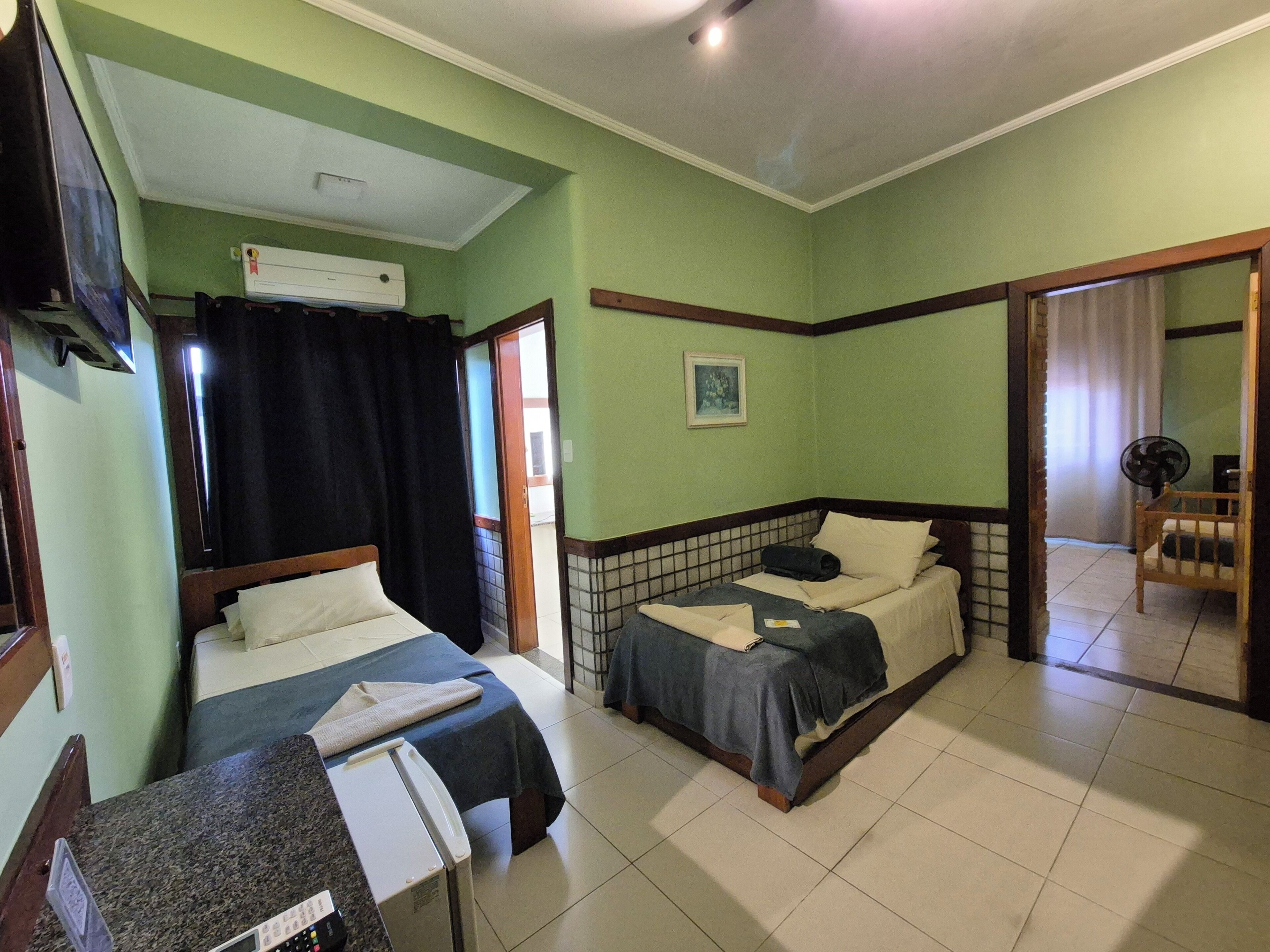 Minibar, Wi-Fi gratuit, draps fournis