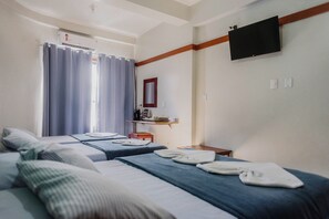 Classic Room, 1 Bedroom | Minibar, free WiFi, bed sheets - Hotel São Charbel (Ubatuba)