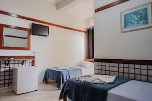Standard Apartment, City View | Minibar, free WiFi, bed sheets - Hotel São Charbel (Ubatuba)