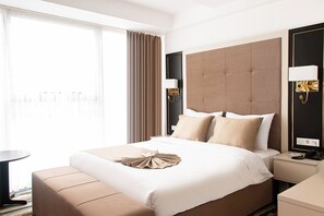 Habitació doble estàndard | Minibar, caixa forta a l'habitació i escriptori 