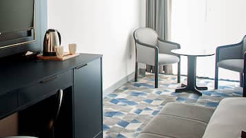 1 bedroom, minibar, in-room safe, desk