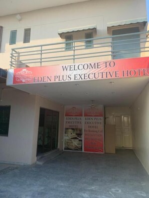 Exterior - Eden Plus Executive Hotel (Lahore)