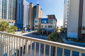 Property grounds - Dunes Pool View Standard King Room 2nd Floor (Myrtle Beach)