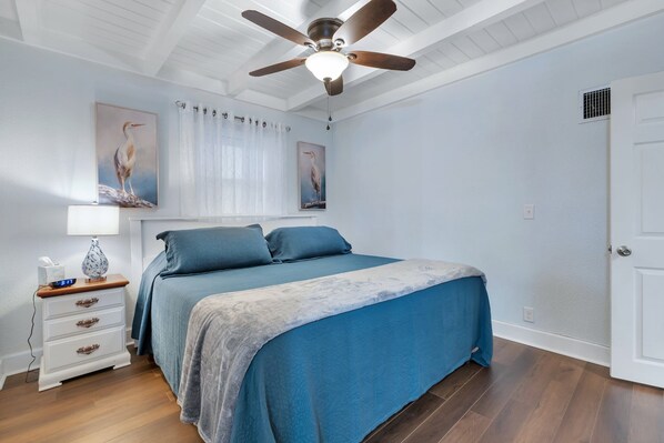 4 habitaciones, tabla de planchar con plancha y wifi gratis 