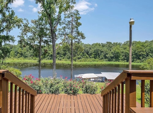 Talquin Lakeside Retreat 4BR/2Bath 1500sqft, 25 minutes to FSU