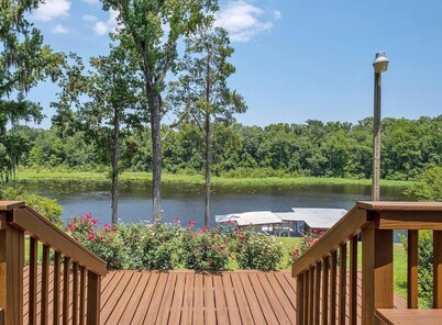 Talquin Lakeside Retreat 4BR/2Bath 1500sqft, 25 minutes to FSU