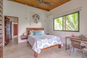 4 habitaciones y caja de seguridad en la habitación 