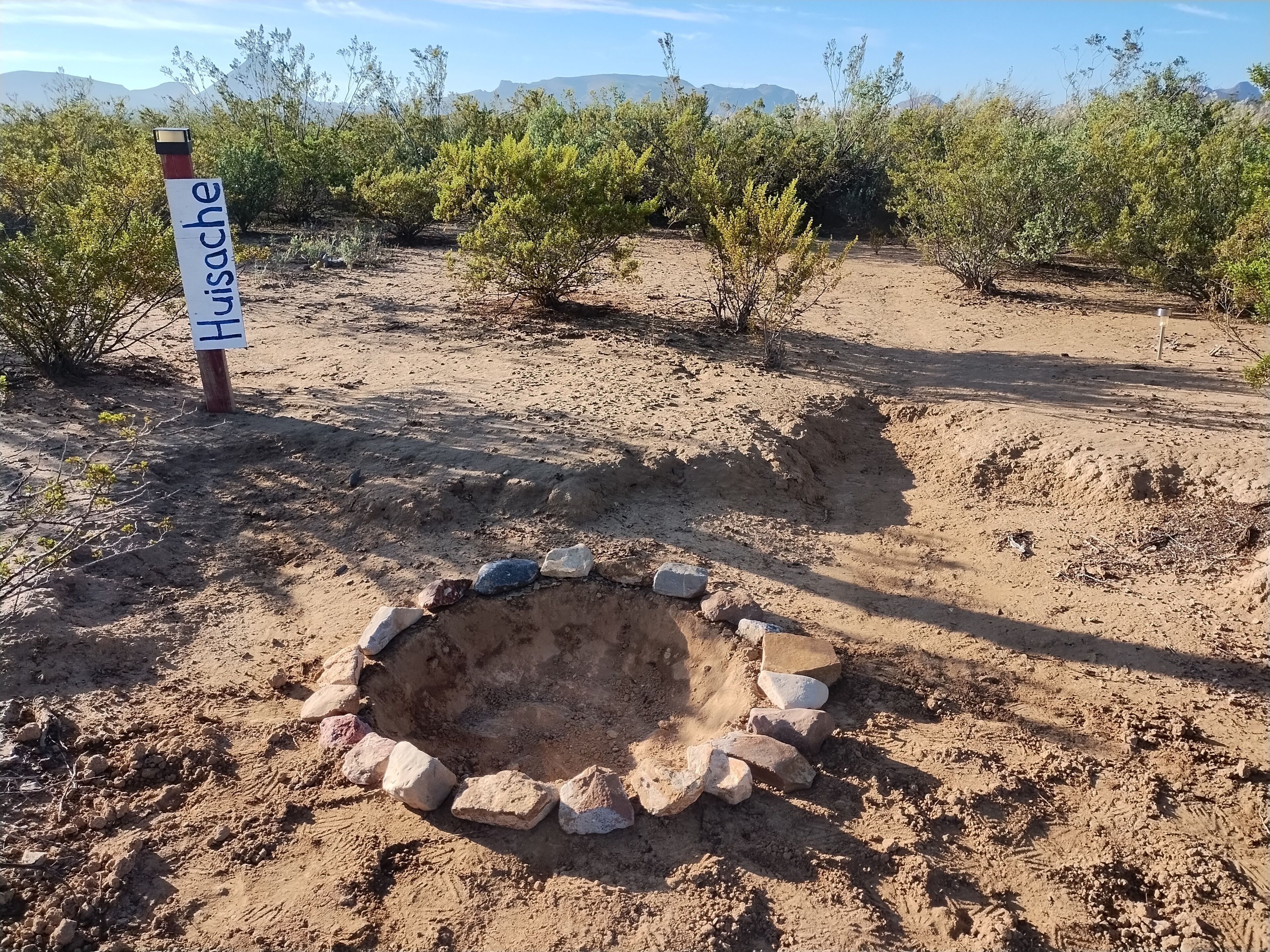 Peace + Quiet, Views, Grill, Fire Pit, Shower, Wi-Fi, Pet-Friendly!