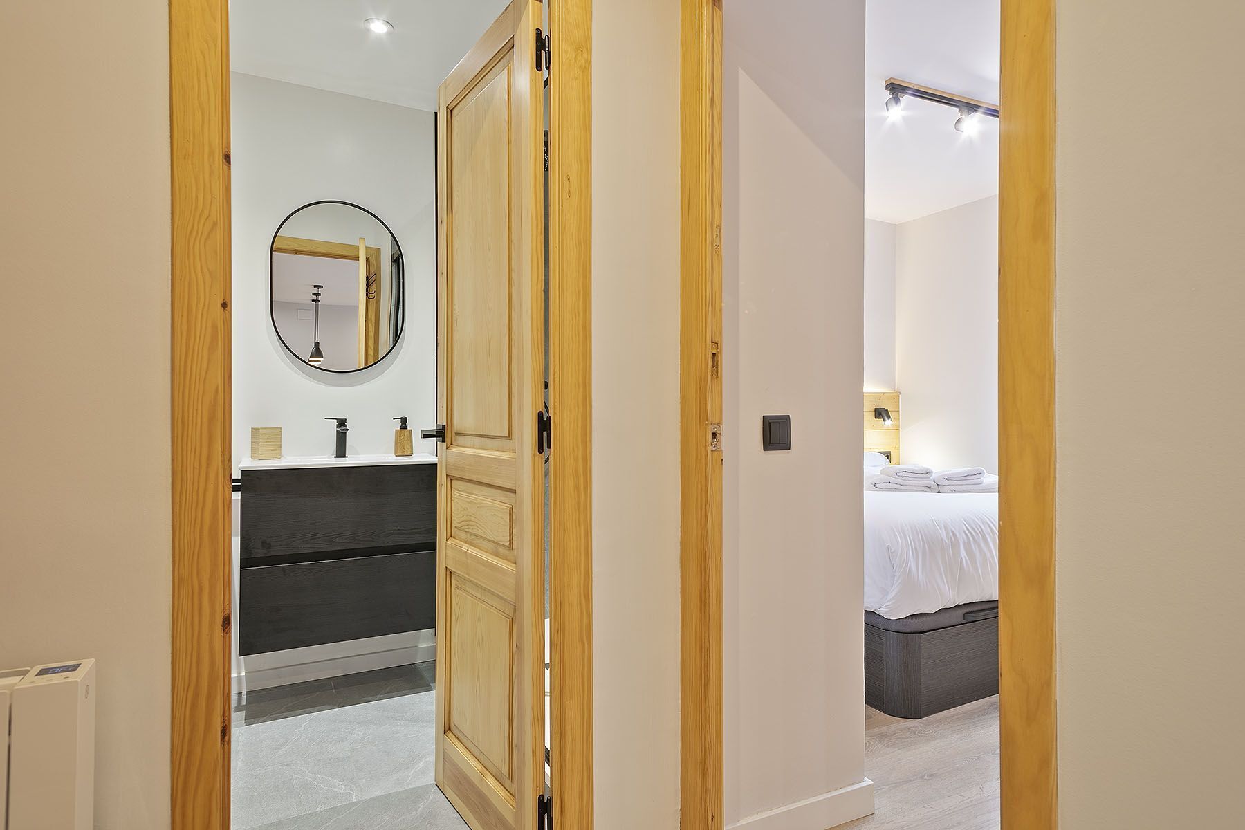 1 bedroom, internet, bed sheets