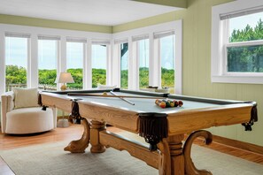 Games room - SELAH BY THE SEA - Beachfront! (Seaside)