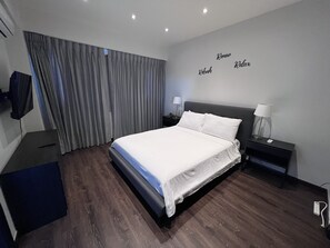 1 bedroom, iron/ironing board, WiFi, bed sheets - Modern Condo in Piantini 30 minutes to beach  (Santo Domingo)