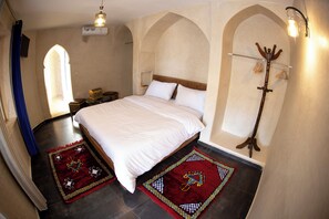 Habitación estándar doble, vistas al valle | Sábanas italianas Frette y ropa de cama de alta calidad