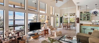 Dream Balcony Lakehouse ~Golf Cart ~Games ~Kayaks