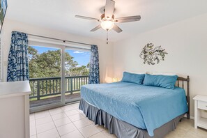 3 chambres, fer et planche à repasser, accès au Wi-Fi (inclus)